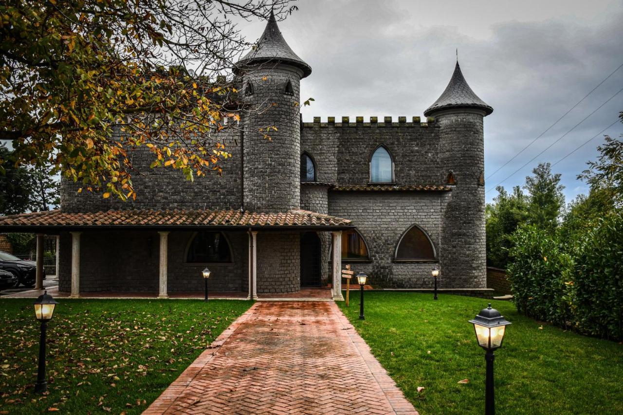 Hotel Castello Di Pandora Nepi Exterior foto